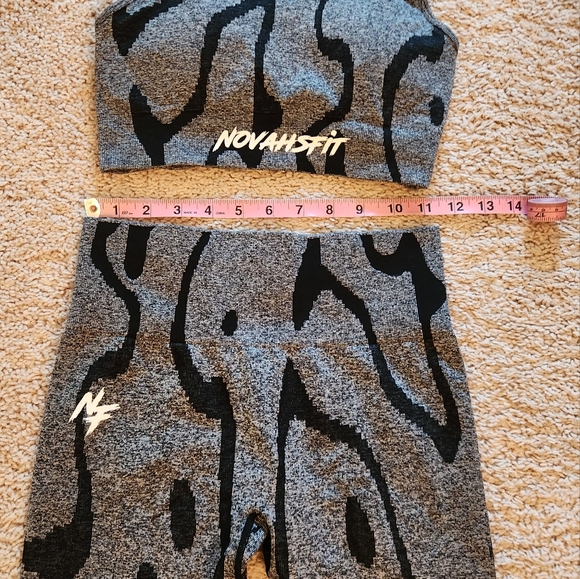 Novah Sport Gray and Black Activewear Set Size Small - Picture 7 of 8